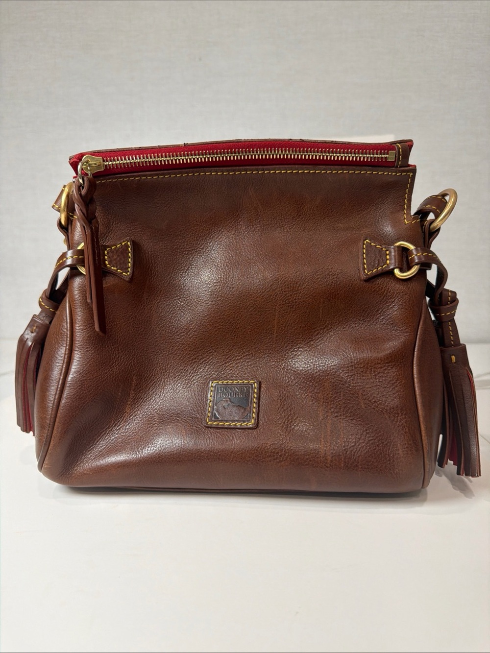 Classic Brown Leather Shoulder Bag with Red Trim